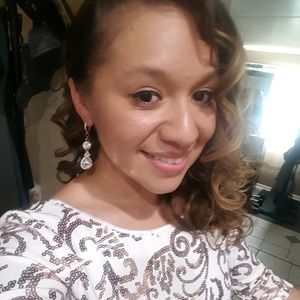 Meet your Posher, Liza